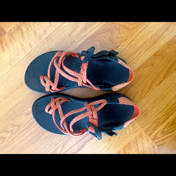 Chaco Sandals- Women’s Size 6 - Picture 2 of 4